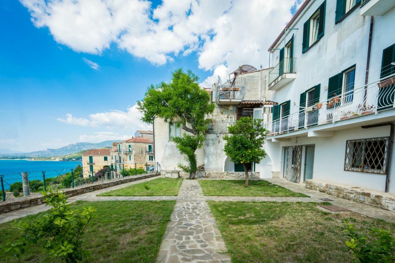 Borgo Dei Saraceni - Suites & Apartments Agropoli Bagian luar foto